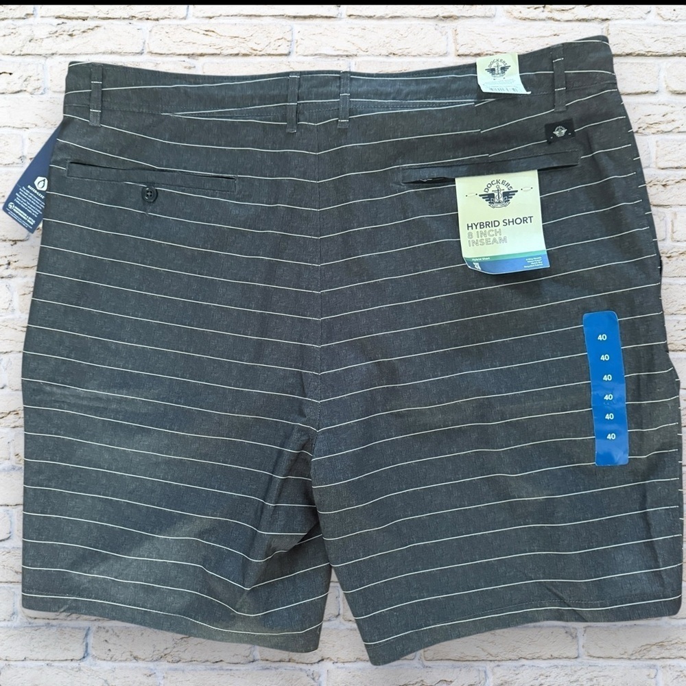 NWT Dockers Hybrid Shorts ( board shorts or shorts) Size 40 - Picture 2 of 7